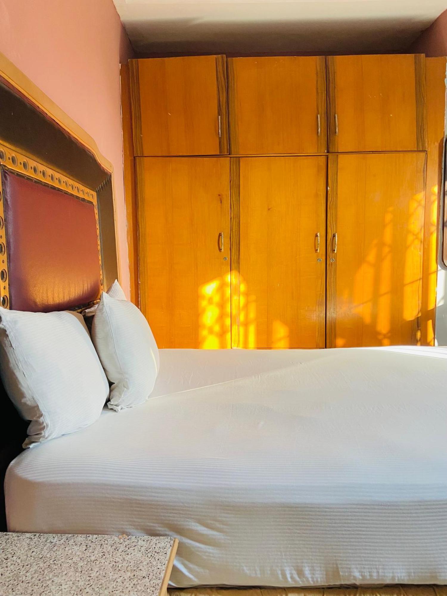 Heavens Gate Hotel Accra Exterior photo