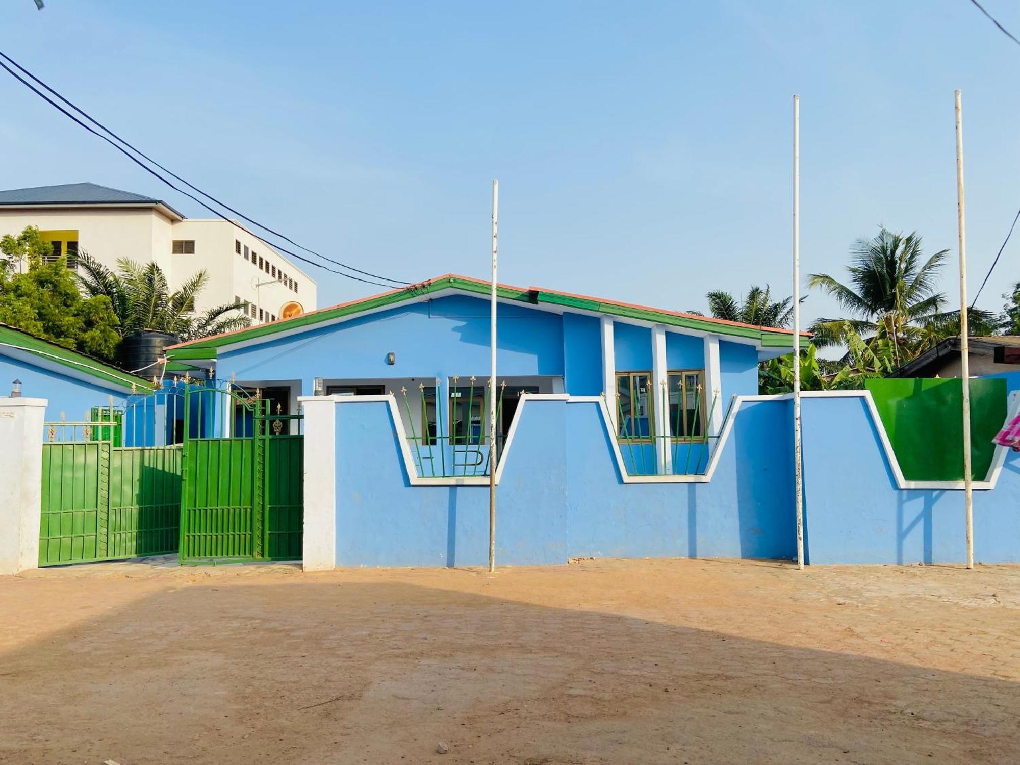 Heavens Gate Hotel Accra Exterior photo